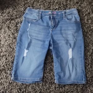 💙NWOT Girls Size 14 "Bermuda" Shorts💙